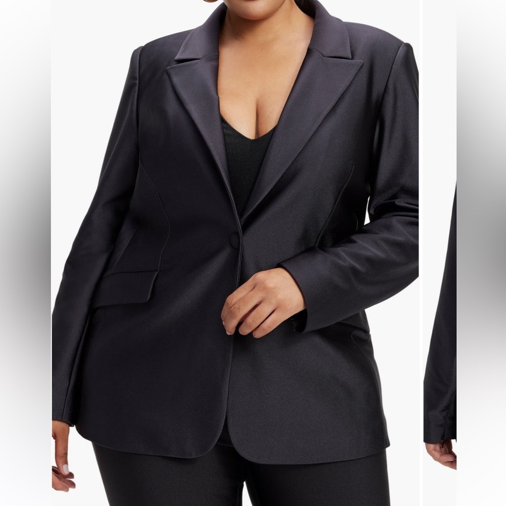Good American High Shine Black Compression Sculpted Blazer